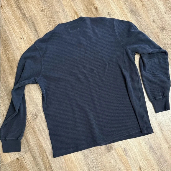 Vintage American Eagle V-Neck Sweater - Picture 6 of 7